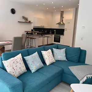  Ferienhaus Behagliches Haus Luisa In Der Dorfmitte